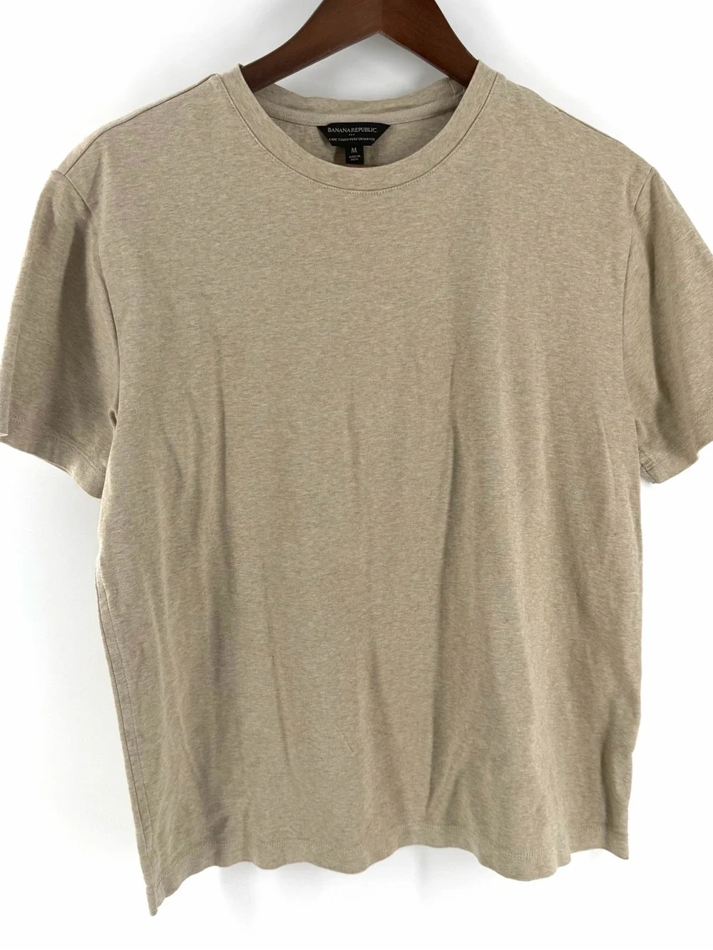 Banana Republic Luxe Touch Performance T-Shirt Men M Beige Crew Neck Minimalist